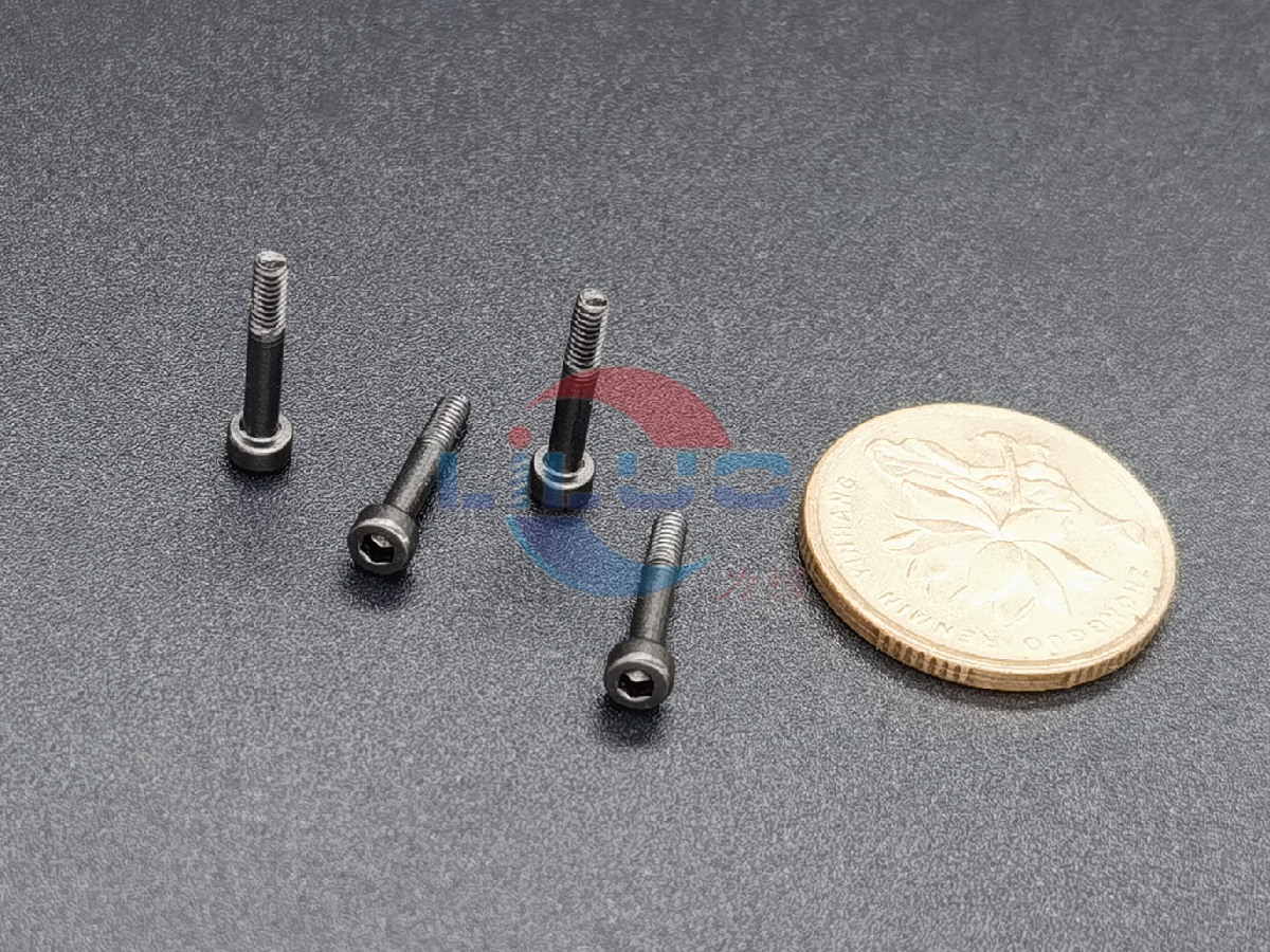 M2x12圓柱（zhù）頭螺絲定製